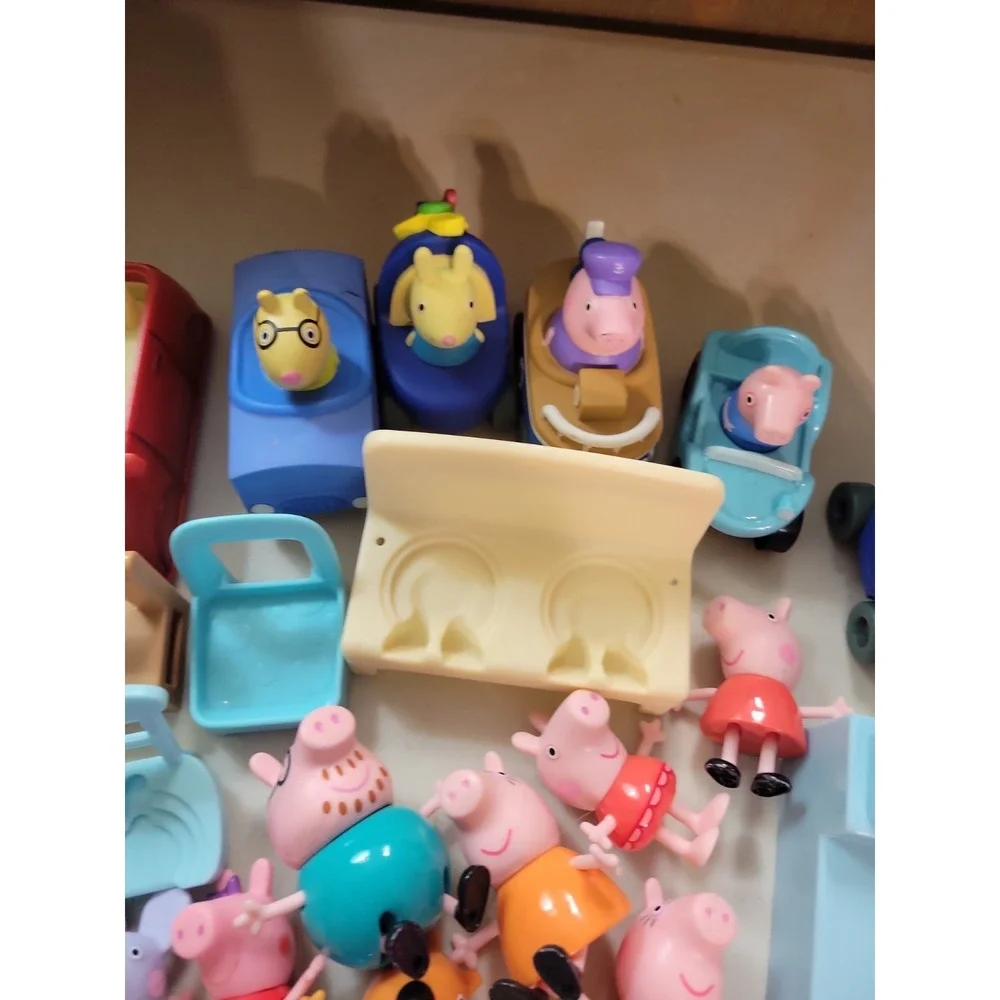 Huge mixed Lot Peppa Pig & Friends Action Figures accessories toys